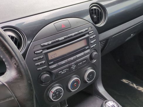 Used 2015 MAZDA MX-5 Miata Sport image 18