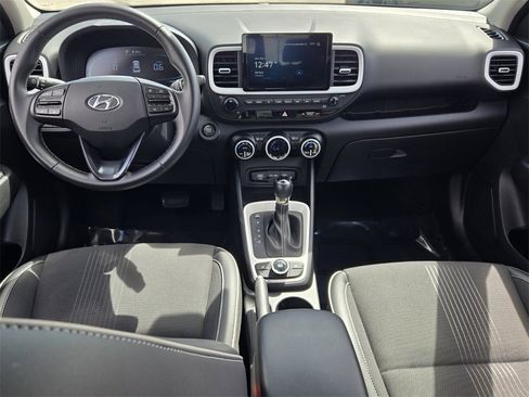 Certified 2023 Hyundai Venue Limited w/ Cargo Package image 12
