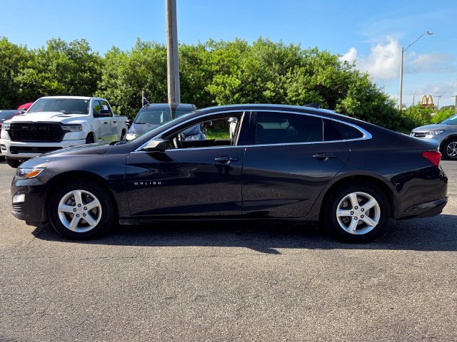 Used 2022 Chevrolet Malibu LS w/ LPO, Convenience Package 2 FWD image 4