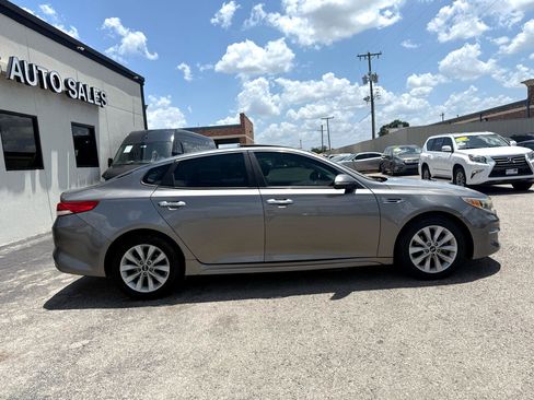 Used 2016 Kia Optima EX w/ Premium Package image 5