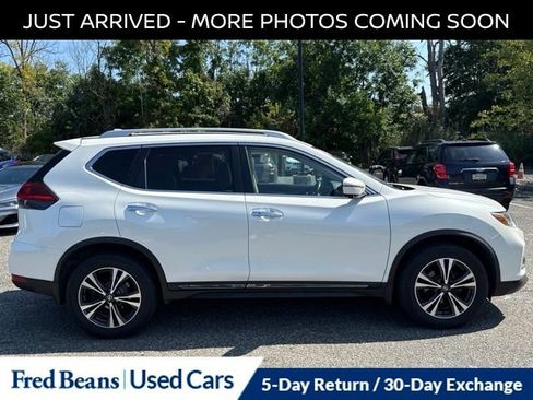 Certified 2018 Nissan Rogue SL w/ Premium Package AWD/4WD image 9