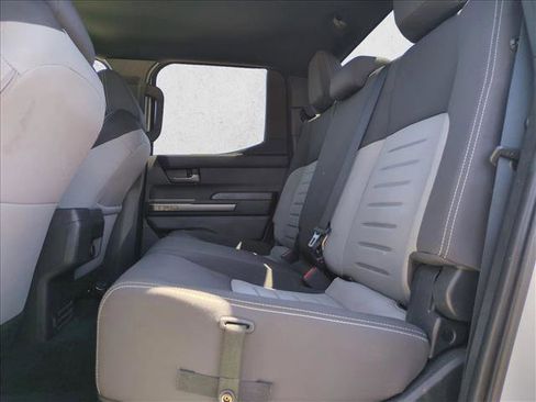 Used 2025 Toyota Tacoma TRD Off-Road image 18