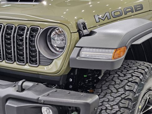 New 2026 Jeep Wrangler Unlimited Rubicon 392 image 9