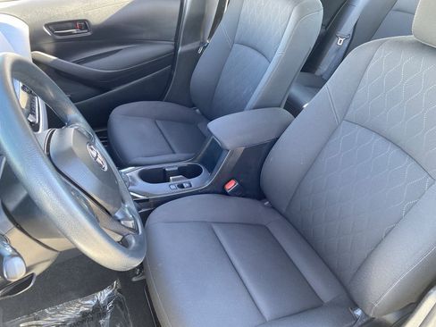 Used 2024 Toyota Corolla LE image 19