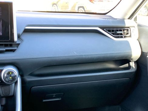 Used 2025 Toyota RAV4 LE image 34