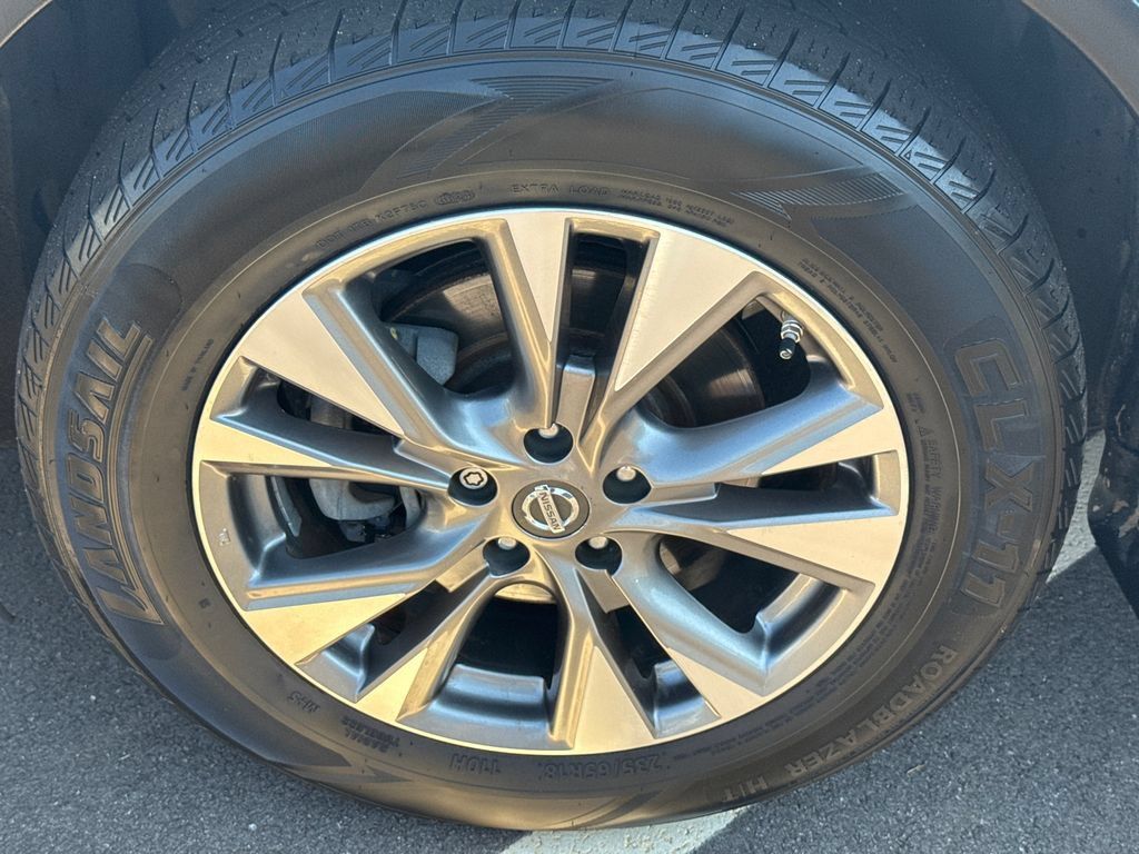 Used 2016 Nissan Murano SL w/ SL Technology Package FWD image 11