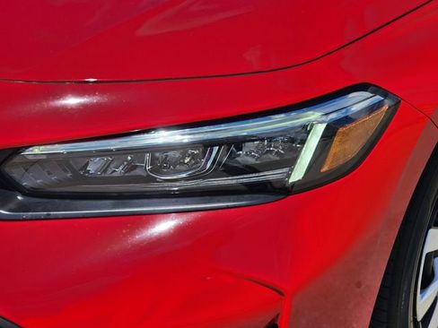 Used 2025 Honda Civic LX image 9
