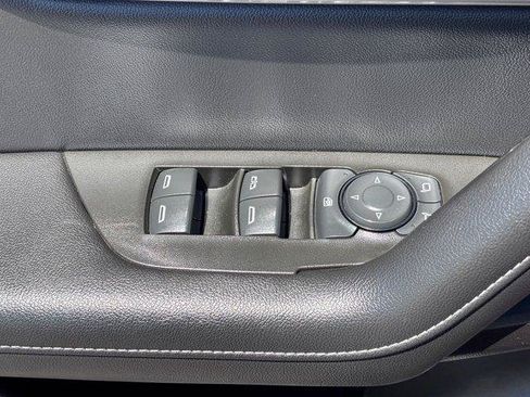 Used 2024 Chevrolet Blazer LT w/ Midnight/Sport Edition FWD image 15