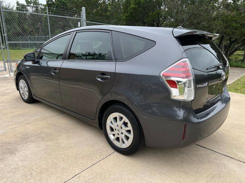 Used 2015 Toyota Prius V Two FWD image 8