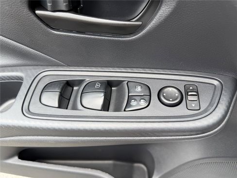 Used 2025 Nissan Versa S w/ Trunk Package FWD image 20