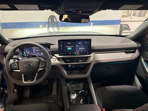 New 2026 Ford Explorer ST w/ Sun And Sound Package image 11