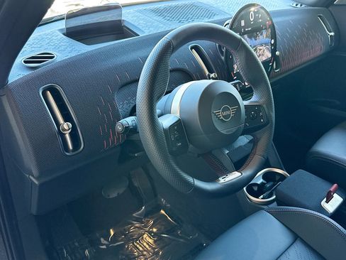 Certified 2026 MINI Cooper Countryman S image 9