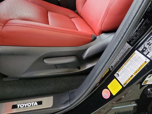 Used 2025 Toyota Land Cruiser 1958 image 14