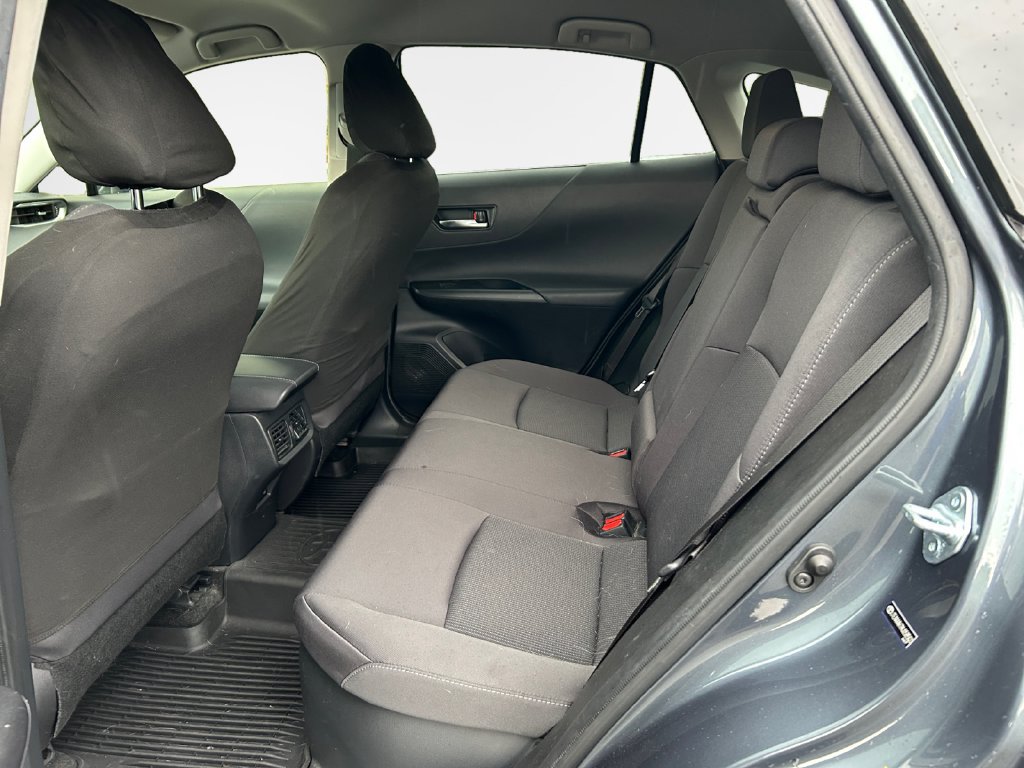 Used 2021 Toyota Venza LE AWD/4WD image 22