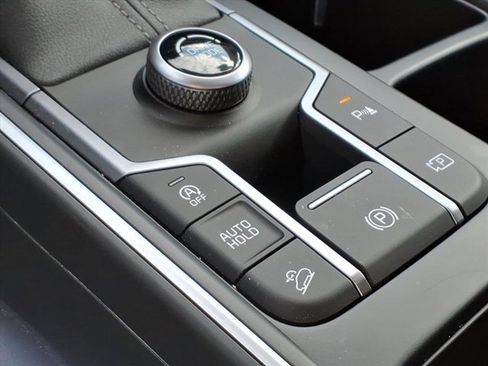 Used 2025 Kia Sorento EX w/ Panoramic Sunroof Package image 16