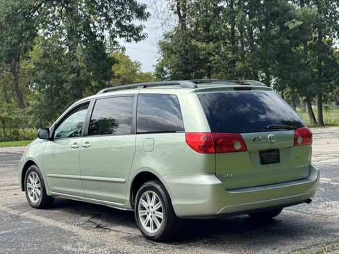 Used 2009 Toyota Sienna LE FWD image 5