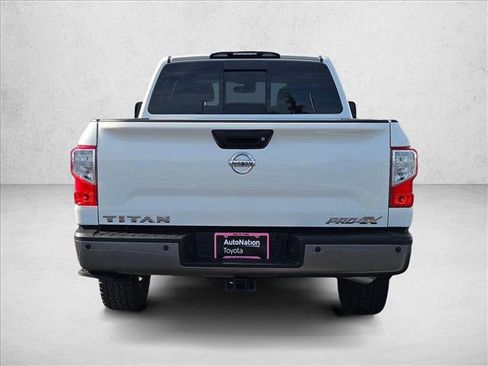Used 2018 Nissan Titan PRO-4X w/ Pro-4x Convenience Package image 7