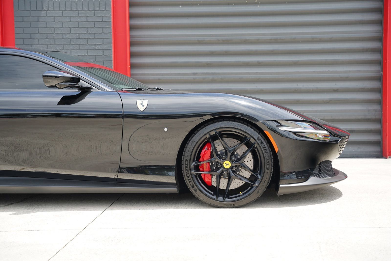 Used 2023 Ferrari Roma RWD image 3