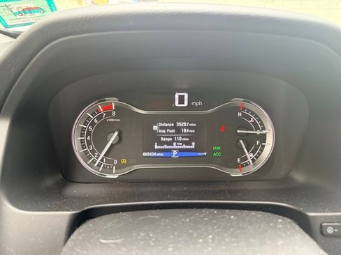 Used 2016 Honda Pilot Elite image 4