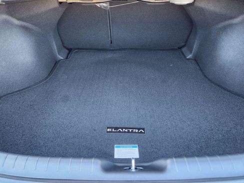 New 2026 Hyundai Elantra Limited image 31