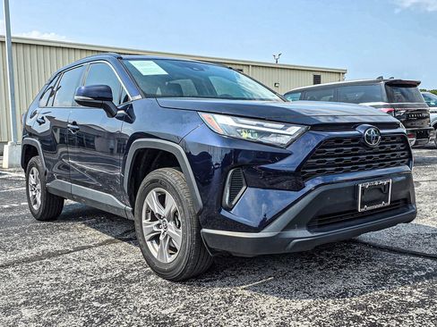 Used 2024 Toyota RAV4 XLE AWD/4WD image 1