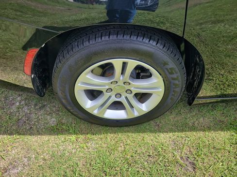 Used 2020 Dodge Charger SXT RWD image 8
