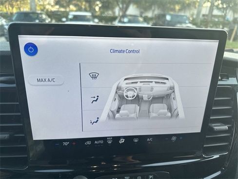 Used 2023 Ford Transit 350 XLT image 17