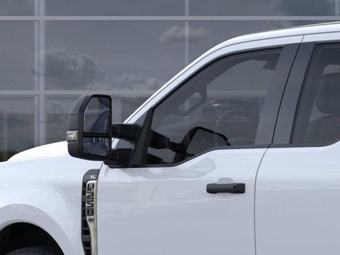 New 2026 Ford F250 XL w/ XL Chrome Package RWD image 20