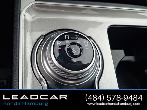 Used 2024 Ford Edge SEL w/ Convenience Package AWD/4WD image 16