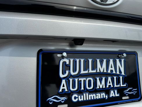 Used 2023 Toyota Corolla SE image 8