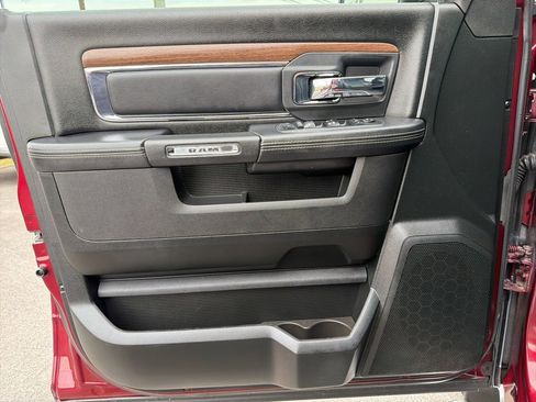 Used 2017 RAM 1500 Laramie w/ Convenience Group image 30