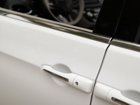 Used 2018 Chrysler Pacifica Limited w/ Advanced Safetytec Group image 44