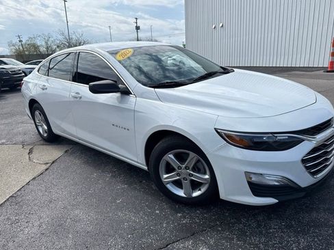 Used 2022 Chevrolet Malibu LS image 1
