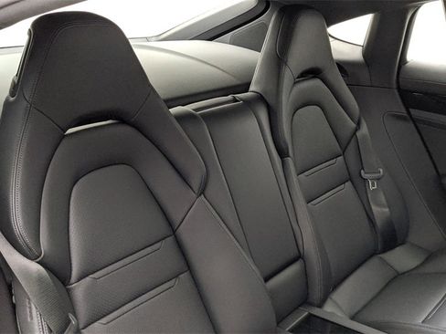 Used 2022 Porsche Panamera 4 image 46