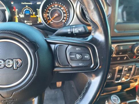 Used 2021 Jeep Gladiator Willys image 7
