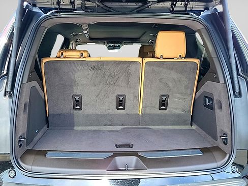 Certified 2026 Cadillac Escalade Luxury AWD/4WD image 31