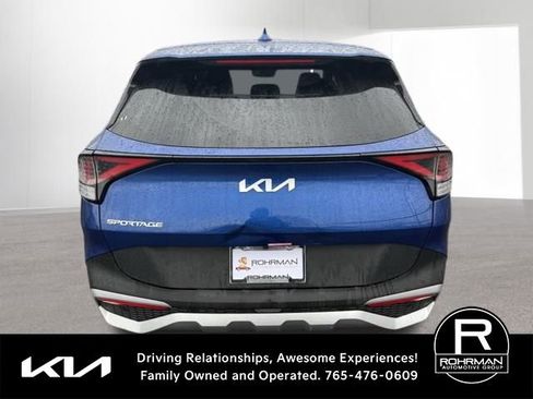 Used 2023 Kia Sportage EX image 5