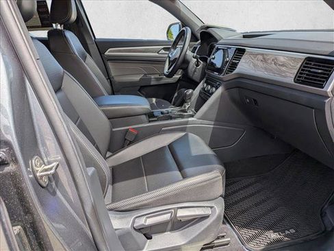 Used 2022 Volkswagen Atlas Cross Sport SE w/ Black Wheel Package AWD/4WD image 26