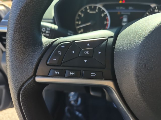 Certified 2023 Nissan Altima 2.5 SV FWD image 18