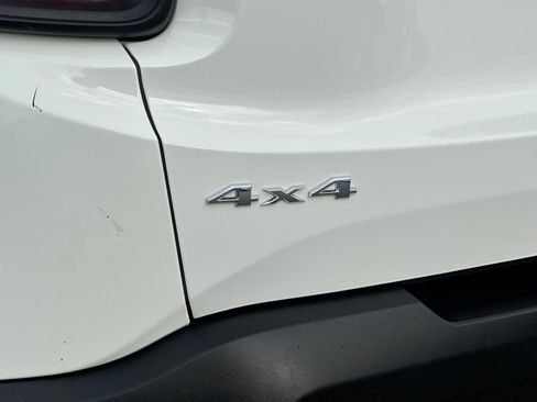 Used 2023 Jeep Renegade Latitude image 27