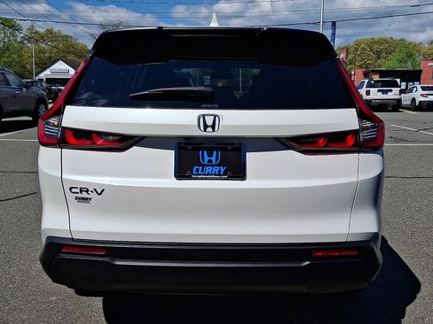 Used 2024 Honda CR-V EX image 5