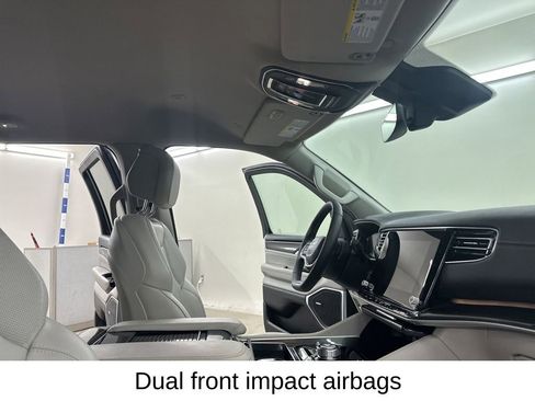 Used 2024 Jeep Wagoneer L 4WD image 22