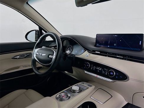 Used 2022 Genesis GV70 2.5T image 23
