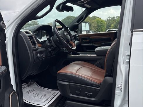 Used 2024 RAM 2500 Limited image 9