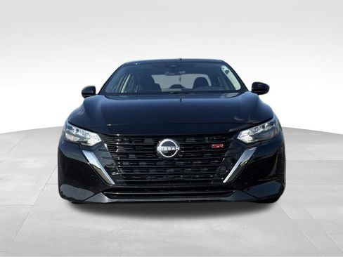 Used 2025 Nissan Sentra SR FWD image 2