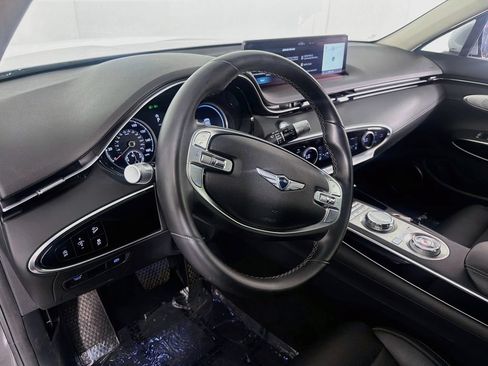 Used 2025 Genesis GV70 2.5T AWD/4WD image 9
