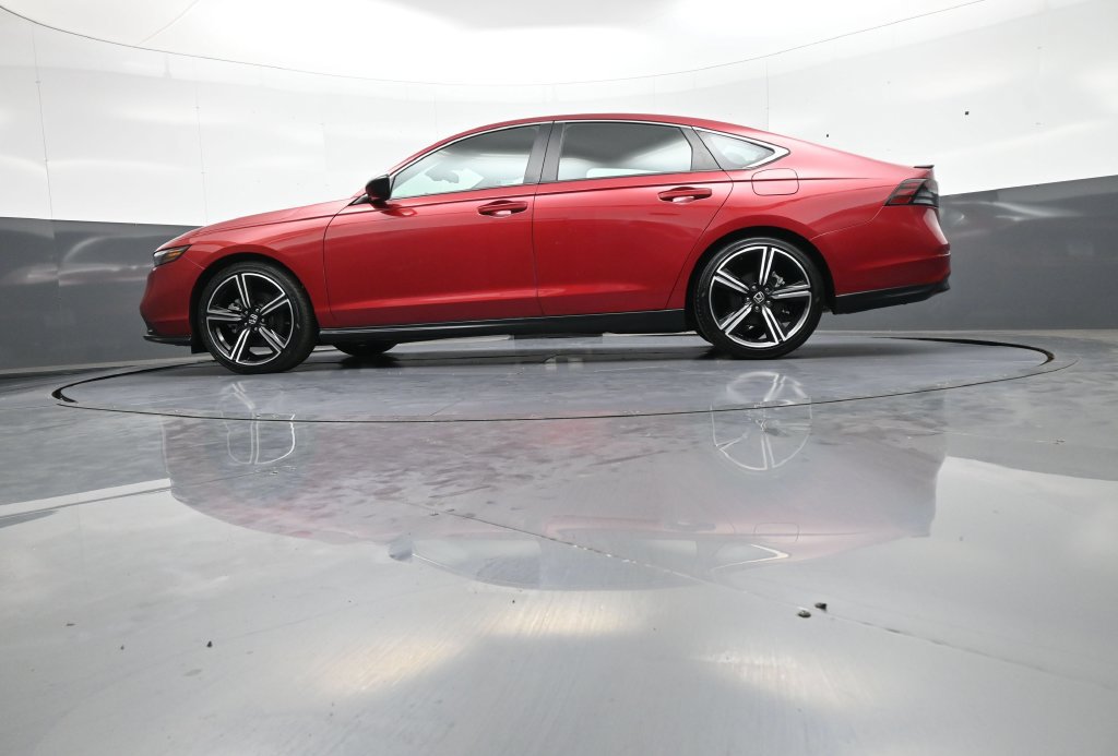 Certified 2025 Honda Accord Sport image 32