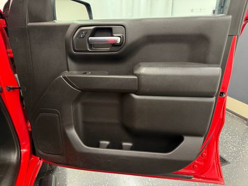 Used 2021 Chevrolet Silverado 1500 Custom Trail Boss AWD/4WD image 7