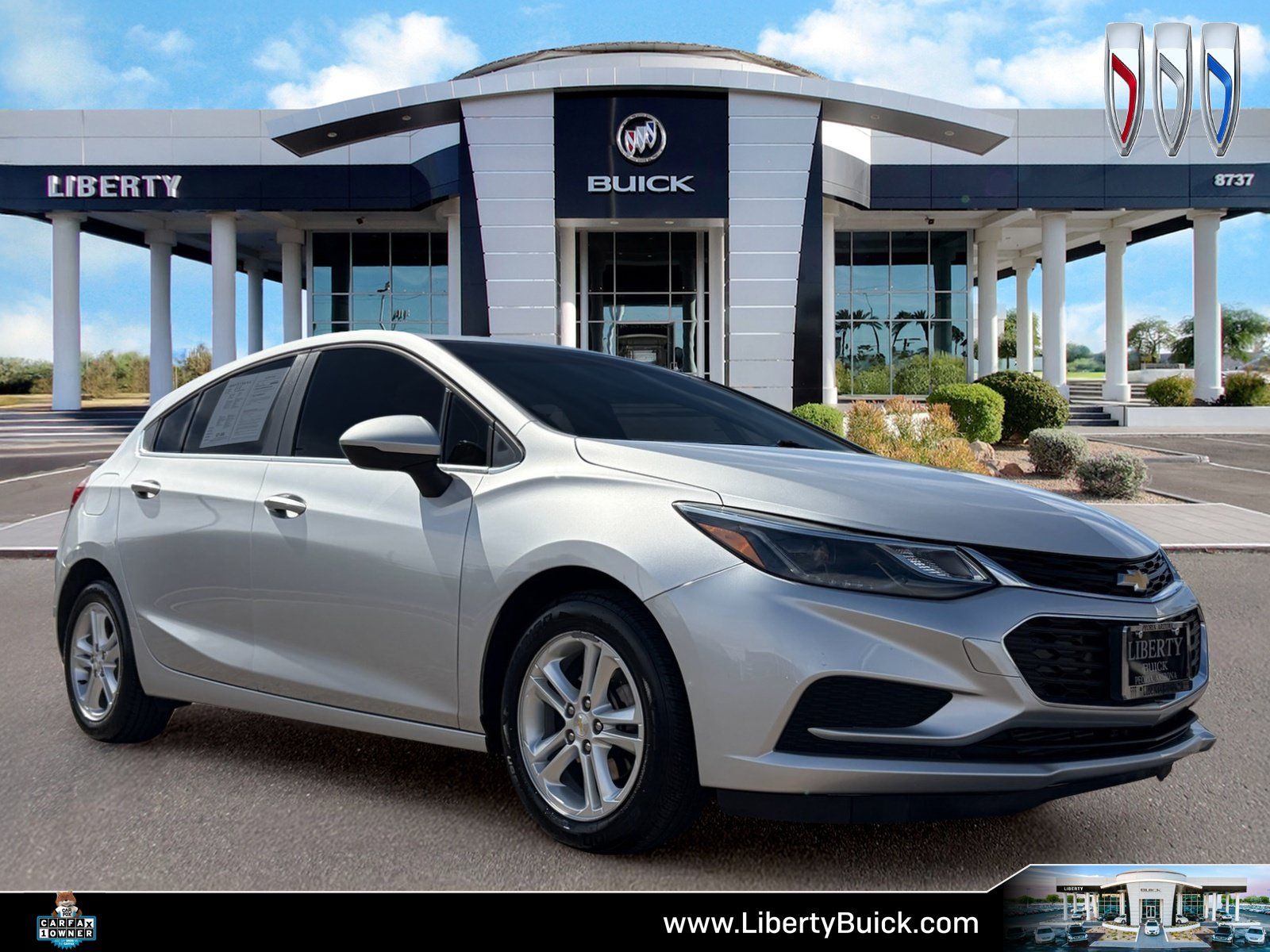 Used 2018 Chevrolet Cruze LT w/ Sun And Sound Package FWD image 1