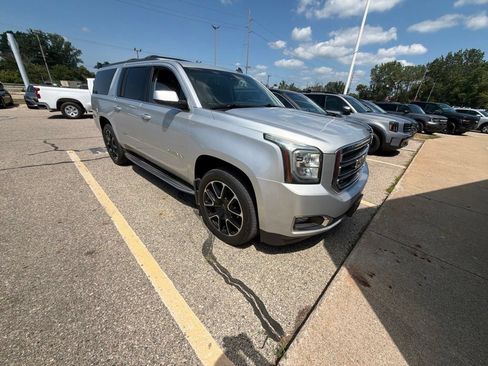 Used 2015 GMC Yukon XL SLT AWD/4WD image 7